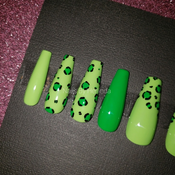 đź’šPress-On Nailsđź’š - Picture 3 of 6